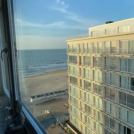 Zeezicht 8 Hoog Apartment *